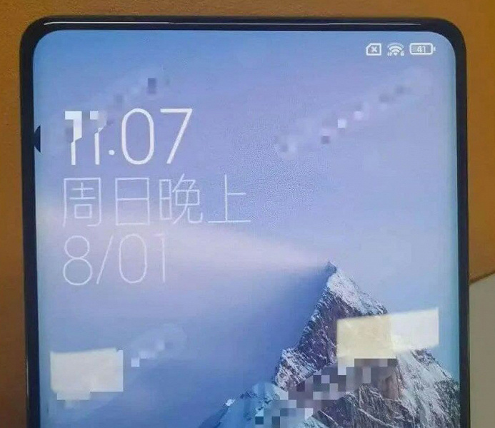 Xiaomi Mi Mix 4 засняли вживую. Фронтальной камеры не видно
